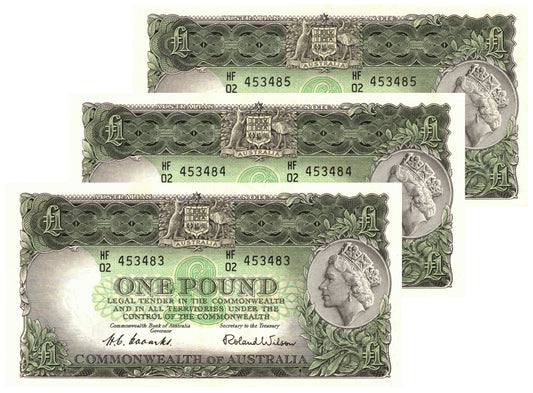 1953 One Pound Coombs/Wilson R33 Commonwealth of Australia About Uncirculated to Uncirculated Consecutive Trio of Banknotes