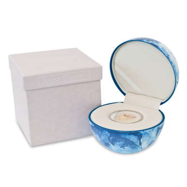 Niue 2013 $2 Anne Geddes Protect Nurture Love 1oz Silver Coloured Proof Coin